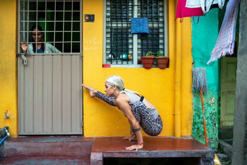 ashtanga hand balancing